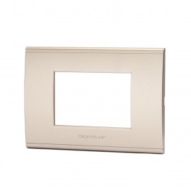 Placca 3 Moduli Champagne In Plastica Compatibile Bticino Living Light Placca 3 Moduli Champagne In Plastica Compatibile Bticino Living Light