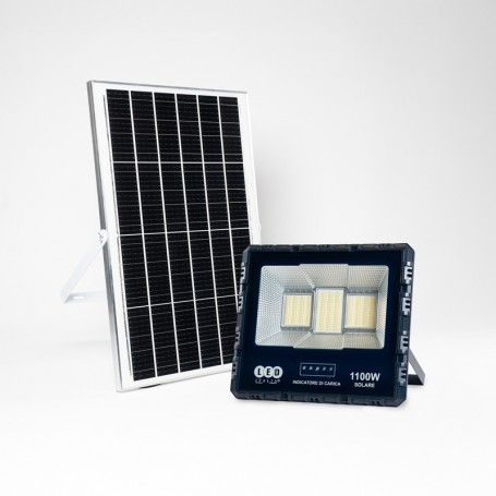 Faro Led Con Pannello Solare 1100W CCT 3000/4500/6500K Professionale IP67