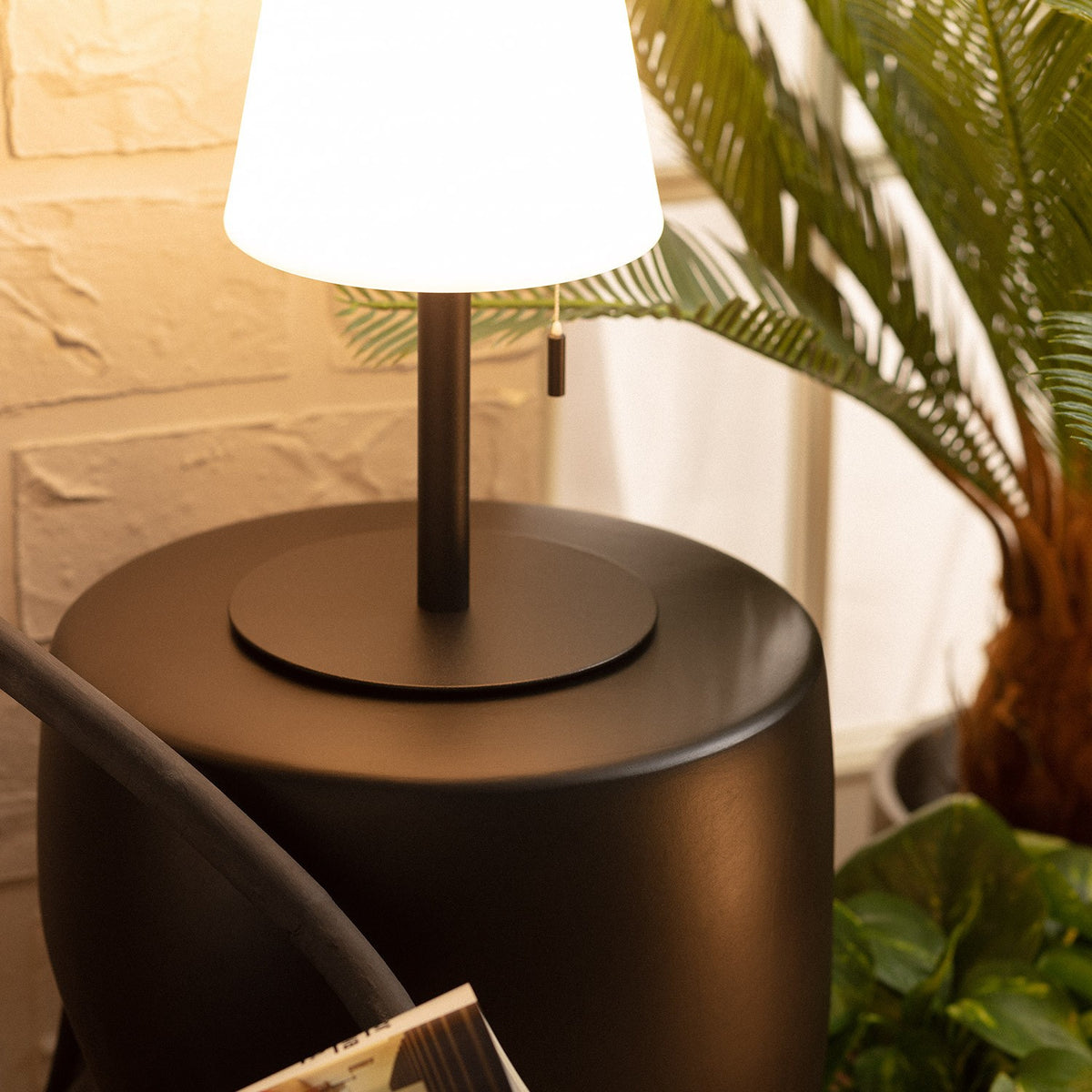 Lampada da Tavolo LED Ricaricabile Nero IP44 In Alluminio e Policarbonato