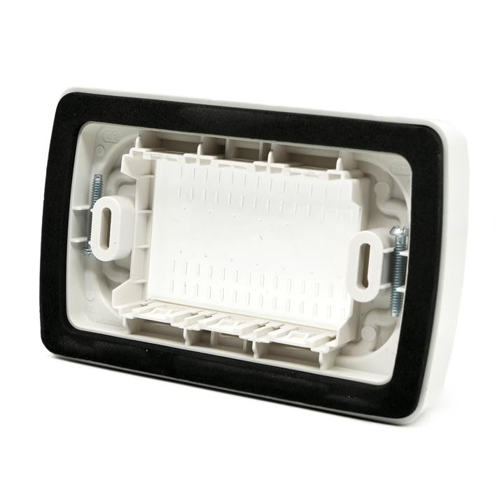 Placca Copertura Stagna Idrobox 3 Moduli Nera IP55 Compatibile Con Vimar Plana