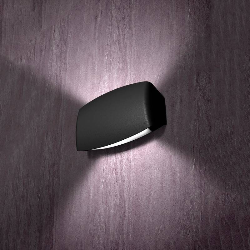 Applique in Resina ABRAM 270 Nero IP55 con R7S 10,5W CCT