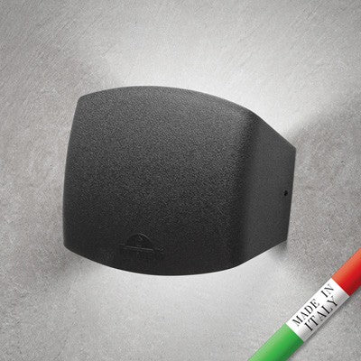Applique in Resina ABRAM 150 Nero IP55 con LED R7S 3,5W CCT