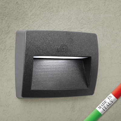 Segnapasso in Resina LORENZA 190 Nero IP55 con R7S 7,5W CCT