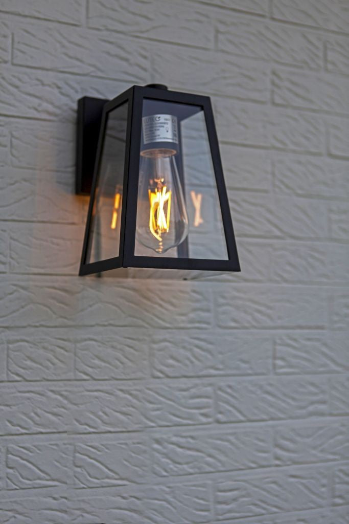 Applique Lampada da Parete FIA Nero Opaco E27 Max 40W IP44