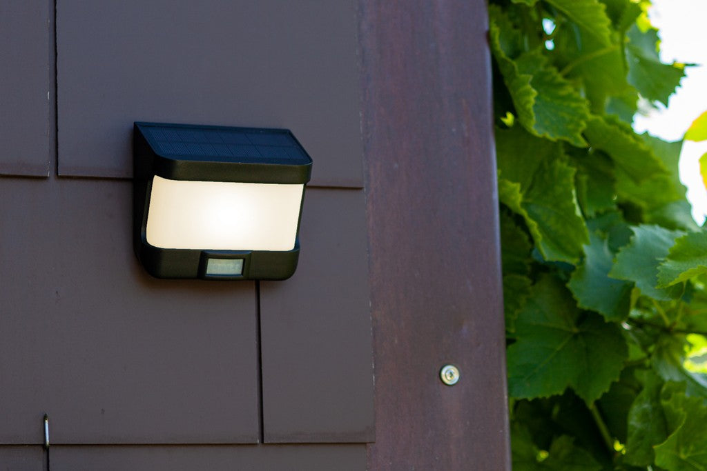 Applique da Esterno Solare TRY Nero Opaco 8W PIR 5000K IP54