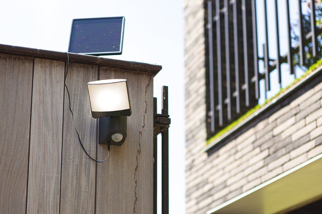 Faro con Pannello Solare SUNSHINE Grigio Scuro 7W 5000K PIR IP54