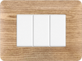 Placca in Plastica Legno Chiaro Compatibile Bticino Matix - 3 Posti - Ettroit