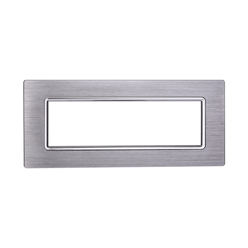 Placca in Alluminio Silver Lucido Compatibile Living Light - 7 Posti - Ettroit