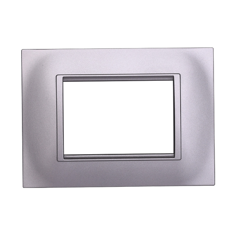 Placca in Plastica Quadrata Silver Compatibile Living Light - 3 Posti - Ettroit