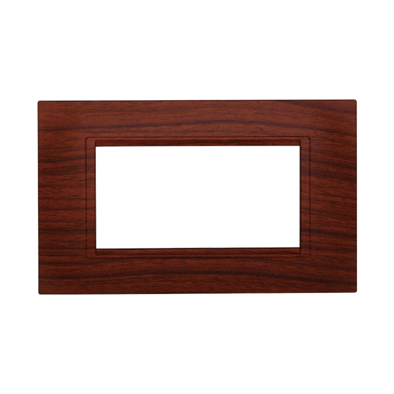 Placca in Plastica Quadrata Radica Compatibile Living Light - 4 Posti - Ettroit