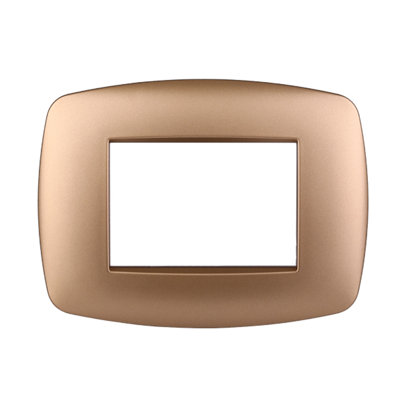 Placca in Plastica Slim Oro Compatibile Living Light - 3 Posti - Ettroit